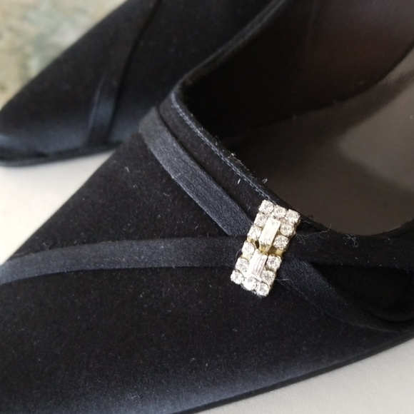 Like New Vera Wang Black Satin with Crystals - Picture 4 of 8